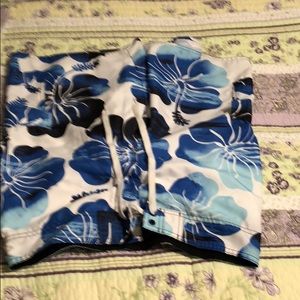 Men’s board shorts size Medium